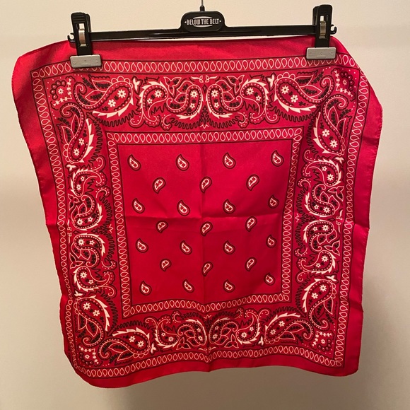 unnamed Kerchief - Picture 3 of 3